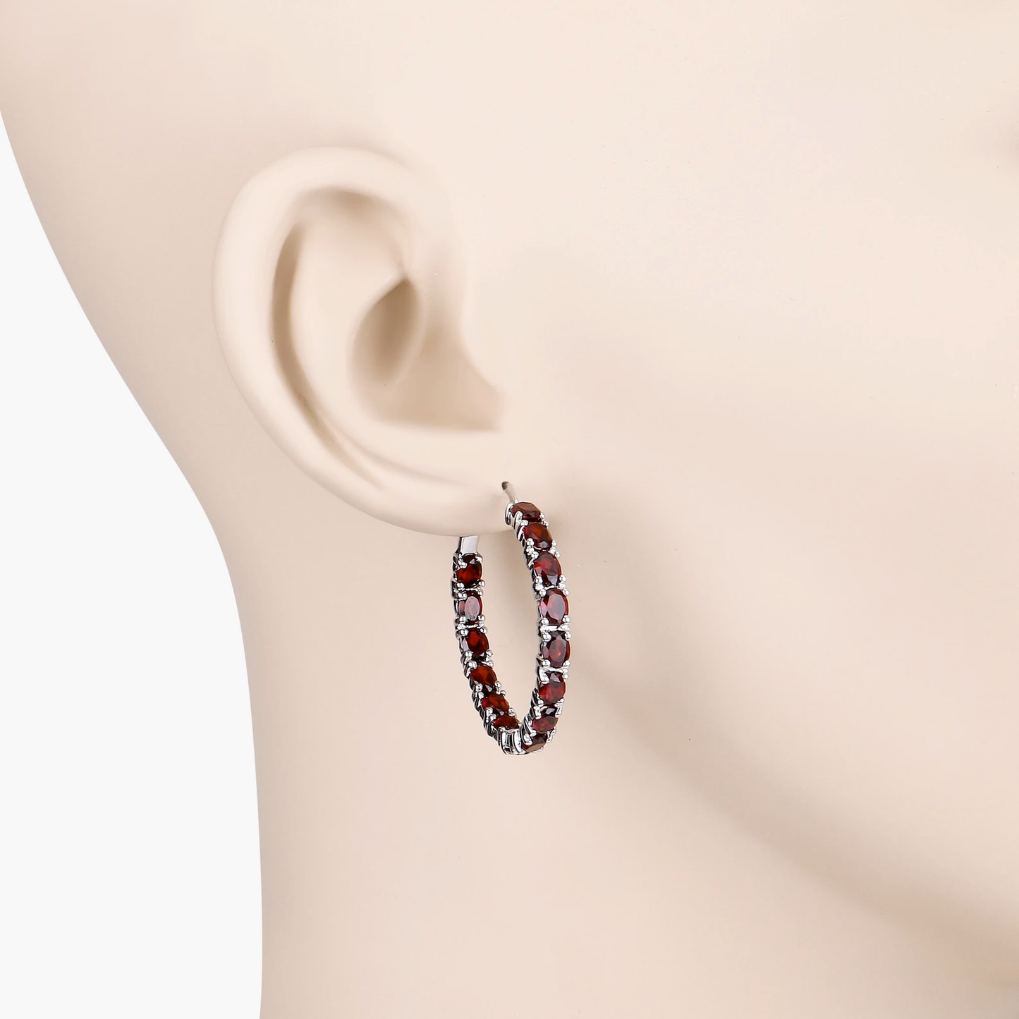 30 Garnets Hoop Earrings in .925 Sterling Silver