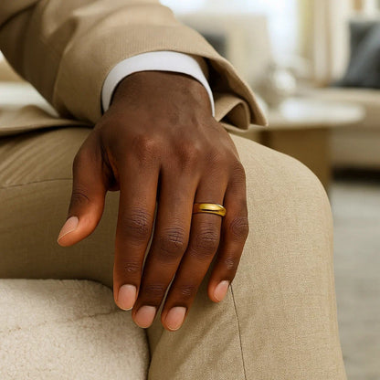 Graduated Dome Ring in 14K Yellow Gold (5.80 mm) 