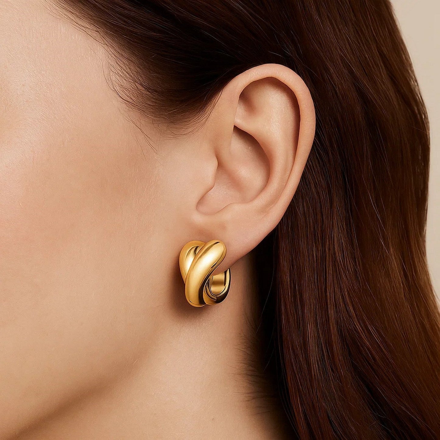 Crossover Hoop Earrings in 14K Yellow Gold 