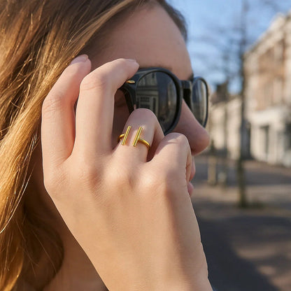 14k Yellow Gold Open Ring with Bars 