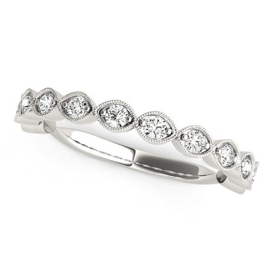 14k White Gold Antique Style Diamond Wedding Band (3/8 cttw) 